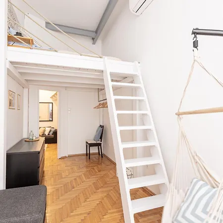 Apartment Rivercity Dob Hideaway *